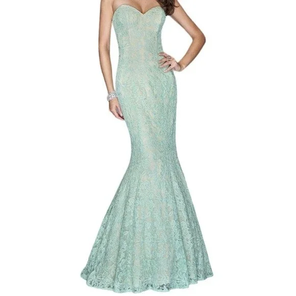 La Femme Dresses | La Femme Lime Lace Sweetheart-Neckline Gown Strapless Size 6 | Color: Green | Size: 6 | Talata001's Closet